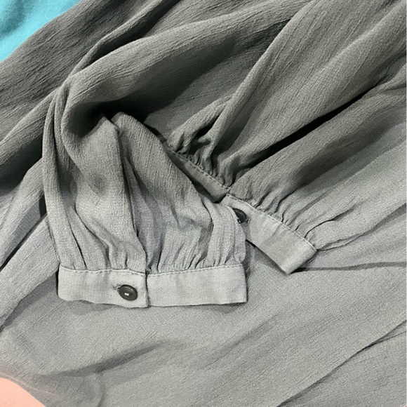 Lucky Brand Charcoal Embroidered Blouse size medium - Picture 8 of 8